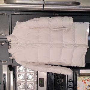 Aritzia the super puff, mid. Small in white